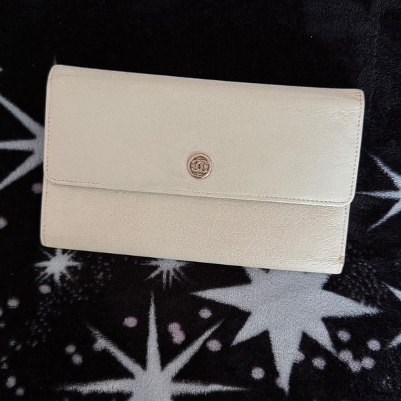 Auth, Chanel Leather off white Long Wallet - Good used condition - Picture 10 of 14